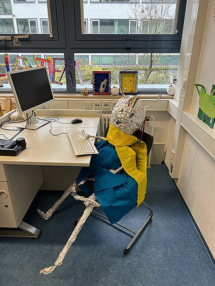 Ausserirdischer_Lehrer_5m